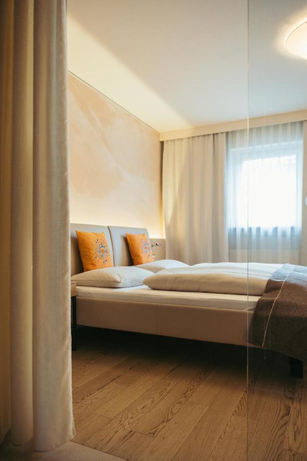 Strandhotel Am Weissensee Exterior foto