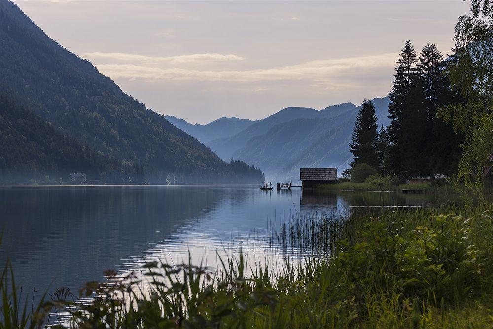 Strandhotel Am Weissensee Exterior foto